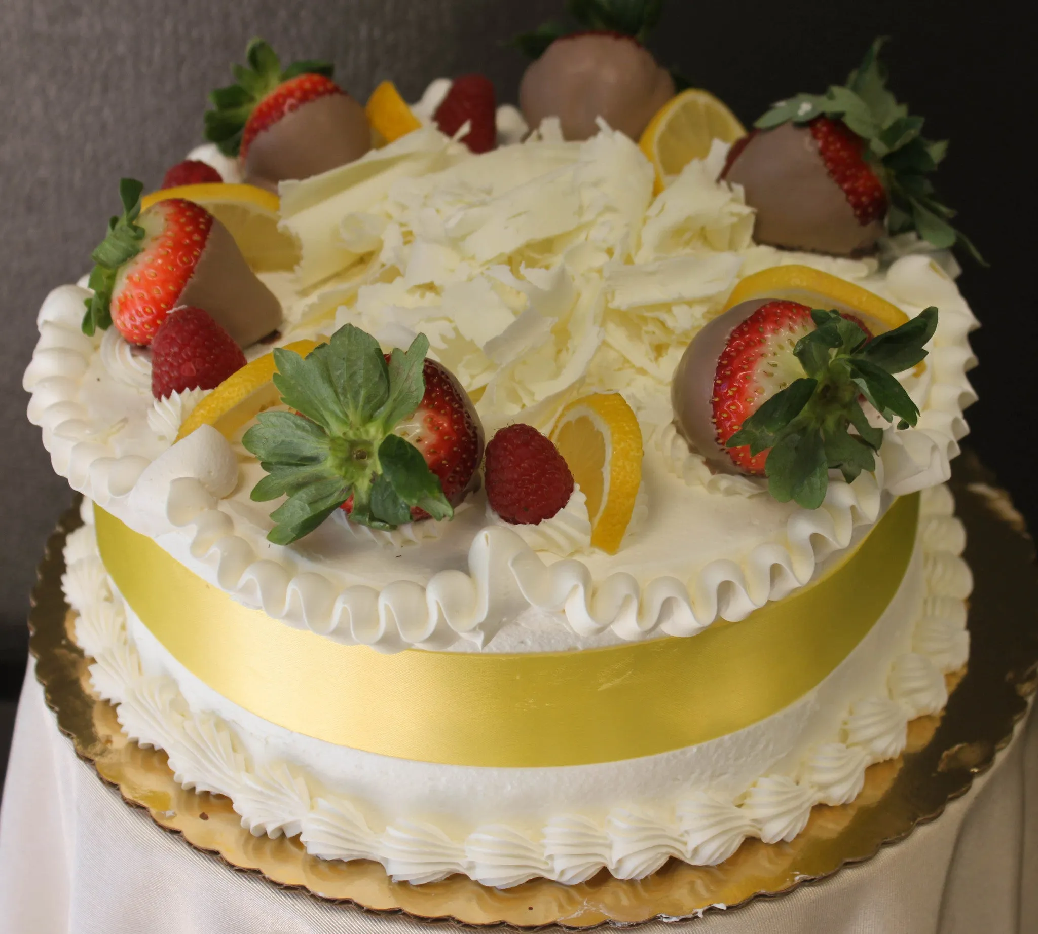 BD-003 Gold Cake with Lemon and Rasberry mousse filling.