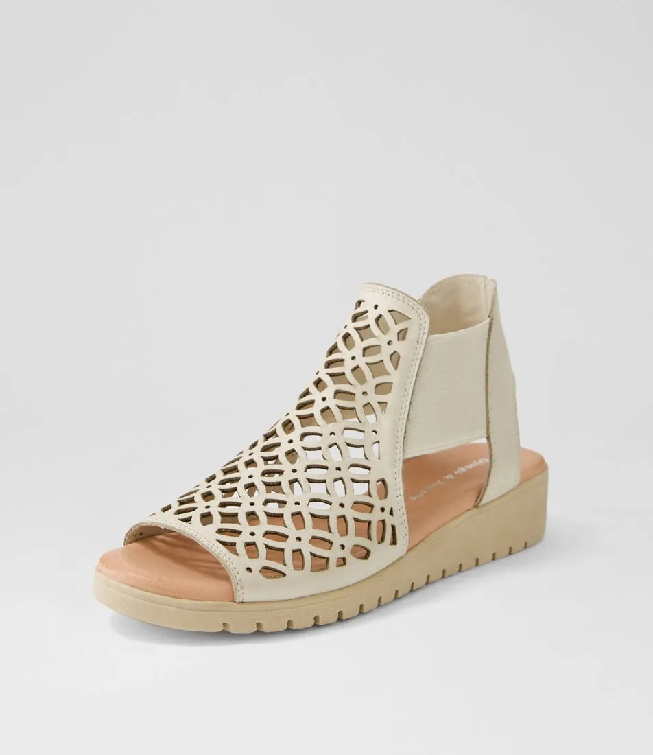 Django and Juliette - Sandals - Montaen - Almond / Leather