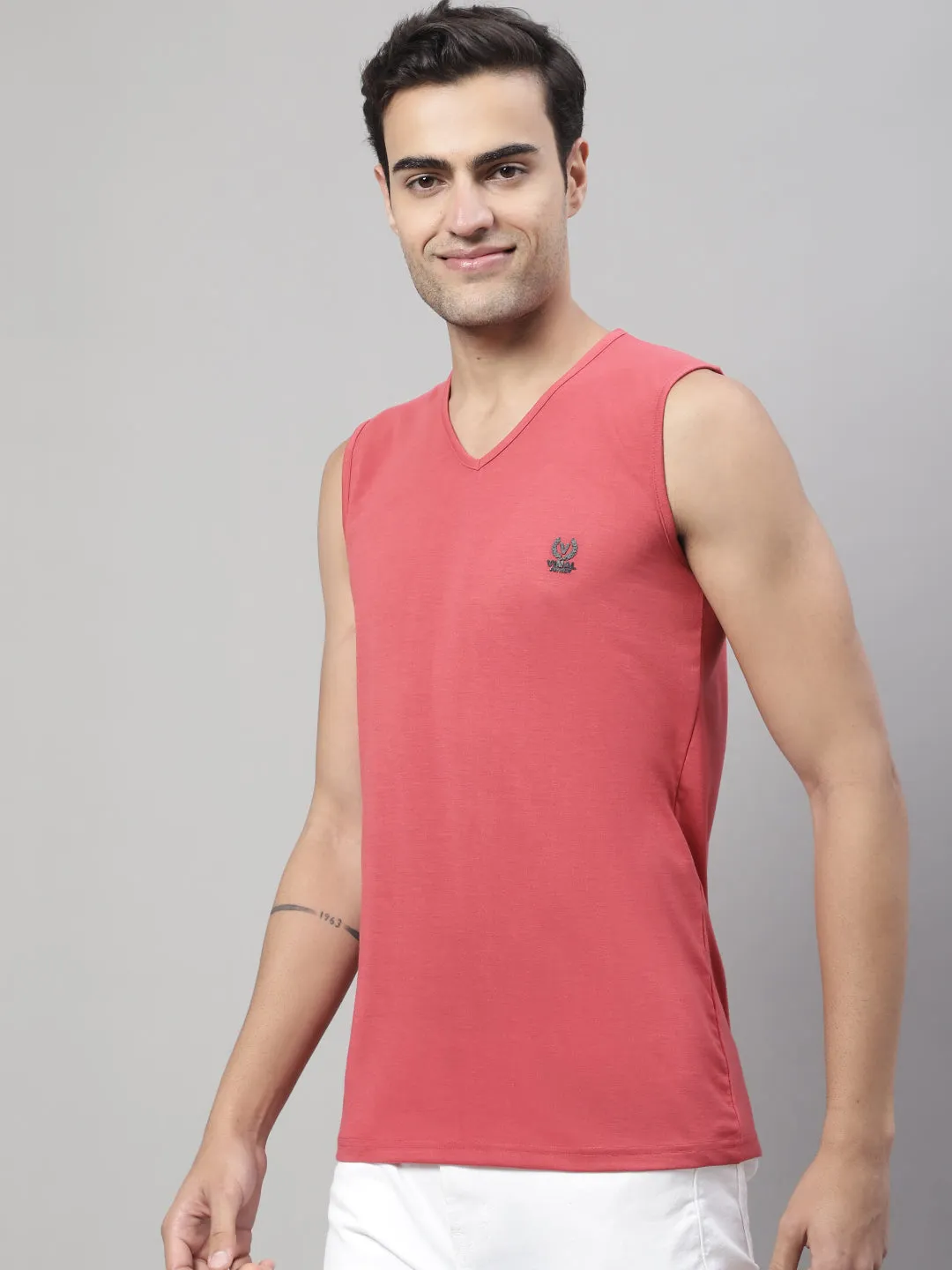 Vimal Jonney Regular Fit Cotton Solid Pink Gym Vest for Men